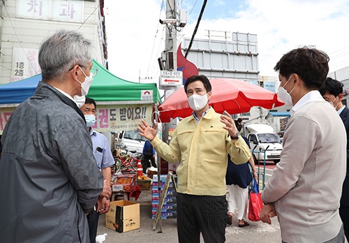 서철모 화성시장, 추석 명절 앞두고 전통시장 방역점검