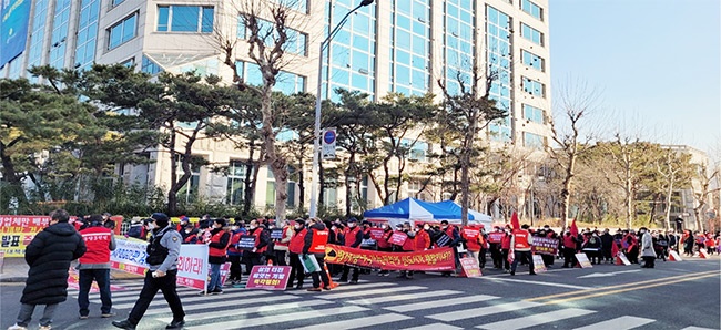 화성진안 신도시 비상대책위원회 202년 2월 10일 진행한 집회 (LH 경기지역본부 정문 앞)