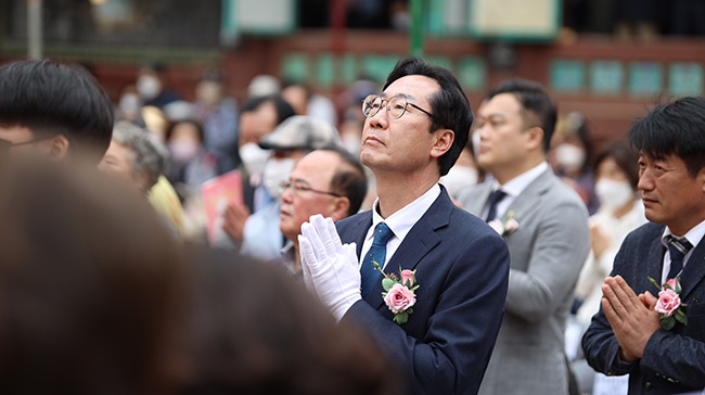 정명근 화성시장 후보, 부처님오신날 맞아 화성시 용주사ㆍ무우사ㆍ만의사 예방 및 인사