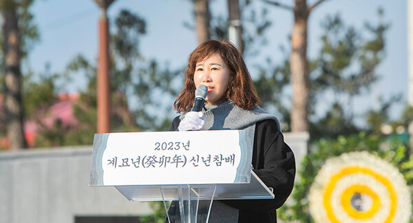 화성시의회, 2023년 계묘년(癸卯年) 신년 현충탑 참배